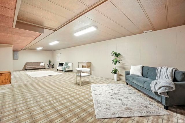 10832 Lone Eagle Way, Fort Wayne, IN 46845