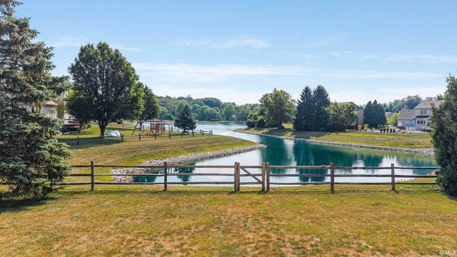 10832 Lone Eagle Way, Fort Wayne, IN 46845