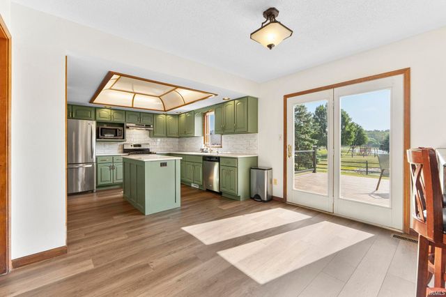 10832 Lone Eagle Way, Fort Wayne, IN 46845