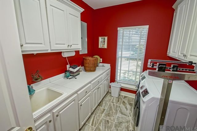 7214 C Jones Ln, Denham Springs, LA 70706