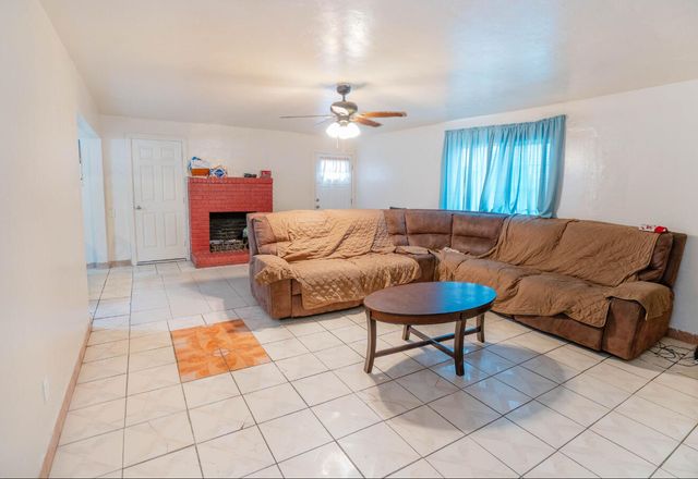 790 Rose Lane, Porterville, CA 93257