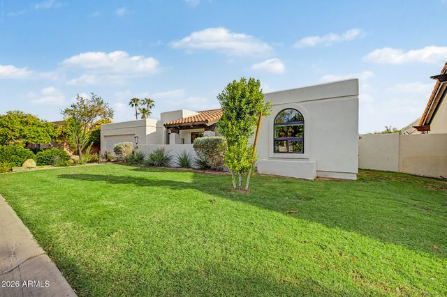 3169 E BERRIDGE Lane, Phoenix, AZ 85016