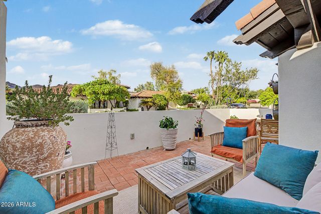 3169 E BERRIDGE Lane, Phoenix, AZ 85016