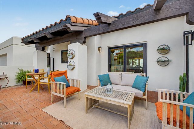 3169 E BERRIDGE Lane, Phoenix, AZ 85016