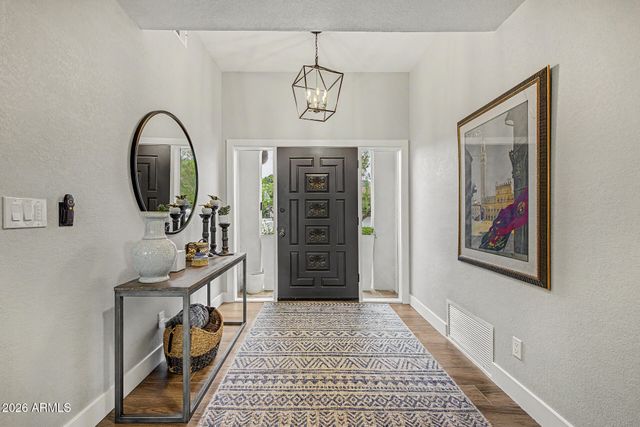 3169 E BERRIDGE Lane, Phoenix, AZ 85016
