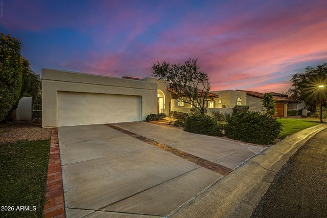 3169 E BERRIDGE Lane, Phoenix, AZ 85016