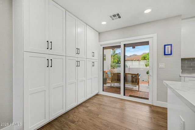 3169 E BERRIDGE Lane, Phoenix, AZ 85016
