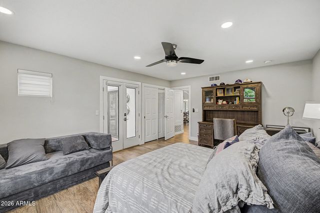 3169 E BERRIDGE Lane, Phoenix, AZ 85016