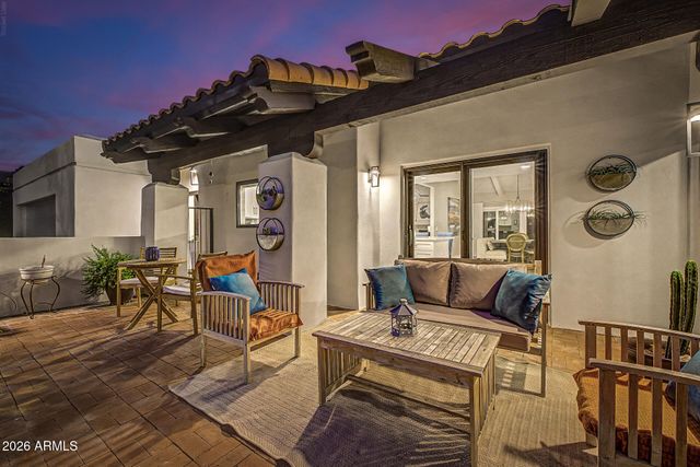 3169 E BERRIDGE Lane, Phoenix, AZ 85016