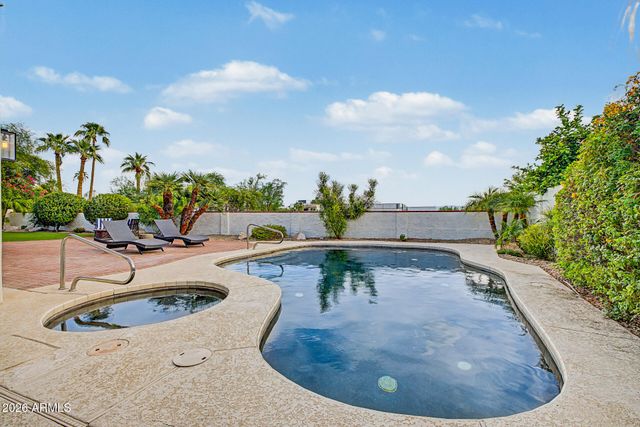 3169 E BERRIDGE Lane, Phoenix, AZ 85016