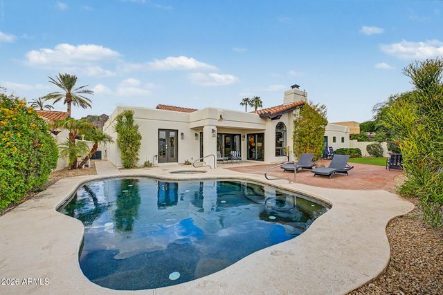 3169 E BERRIDGE Lane, Phoenix, AZ 85016