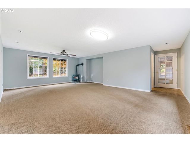 16700 ARNEY Rd, Woodburn, OR 97071