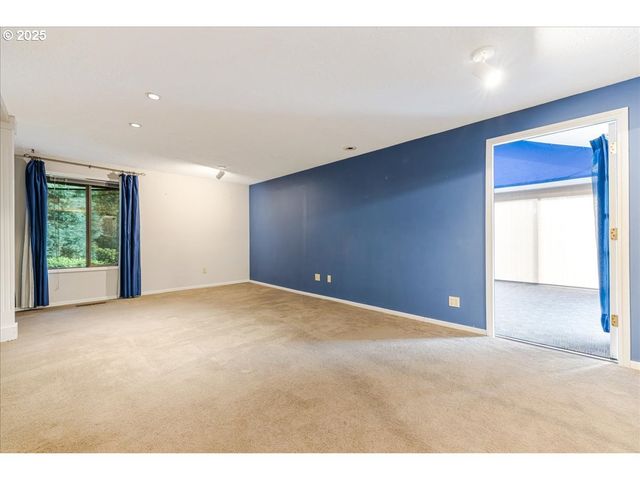 16700 ARNEY Rd, Woodburn, OR 97071