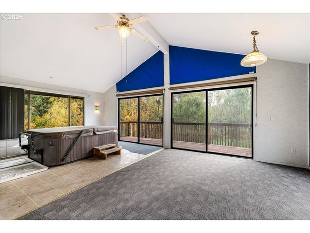 16700 ARNEY Rd, Woodburn, OR 97071