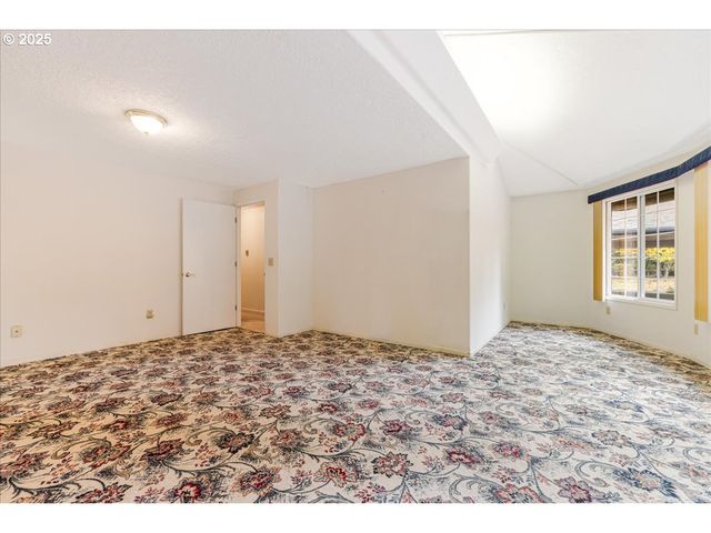 16700 ARNEY Rd, Woodburn, OR 97071