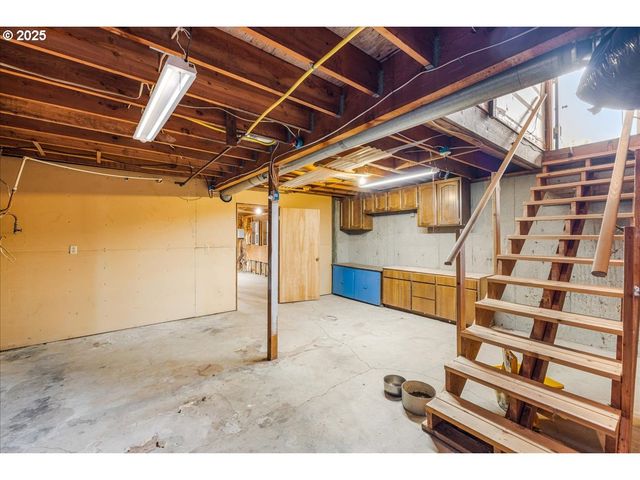 16700 ARNEY Rd, Woodburn, OR 97071