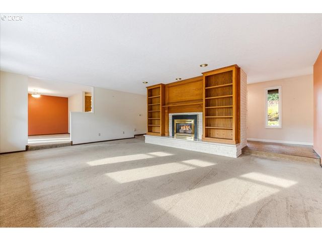 16700 ARNEY Rd, Woodburn, OR 97071