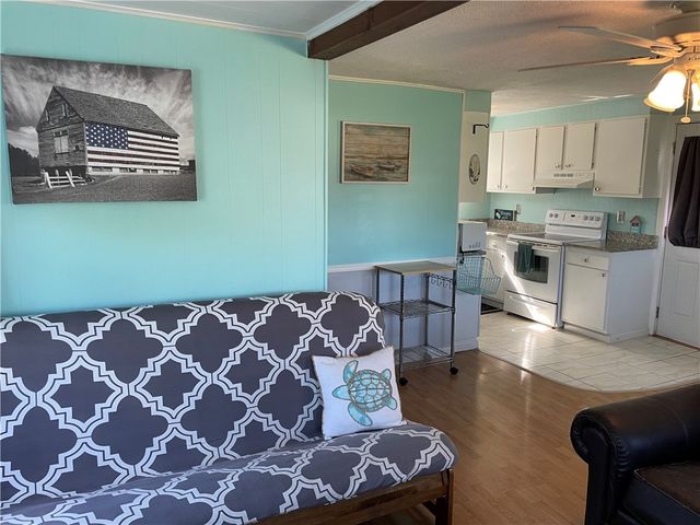 271 Great Island Road, Narragansett, RI 02882