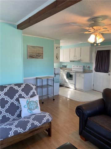 271 Great Island Road, Narragansett, RI 02882