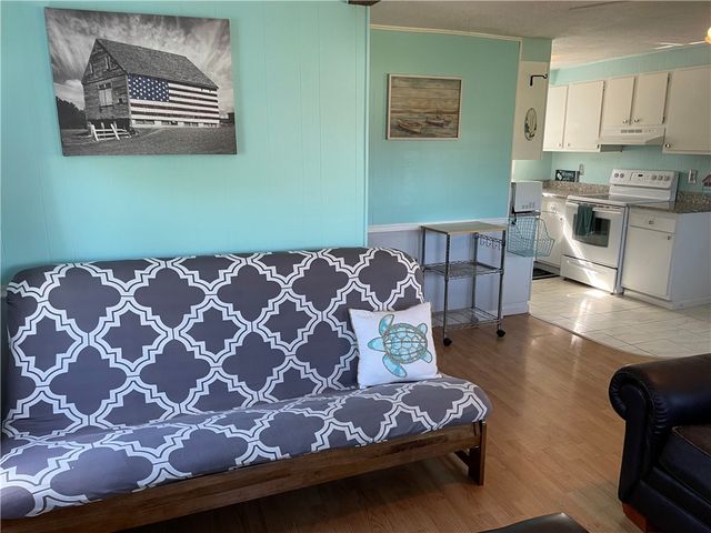 271 Great Island Road, Narragansett, RI 02882