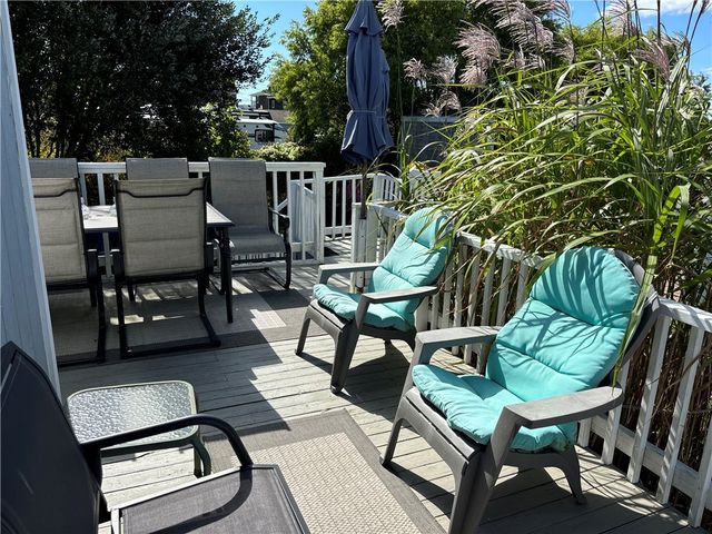 271 Great Island Road, Narragansett, RI 02882