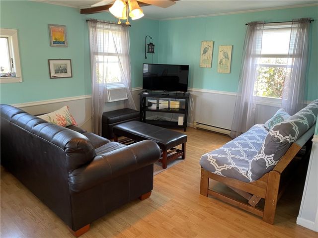 271 Great Island Road, Narragansett, RI 02882