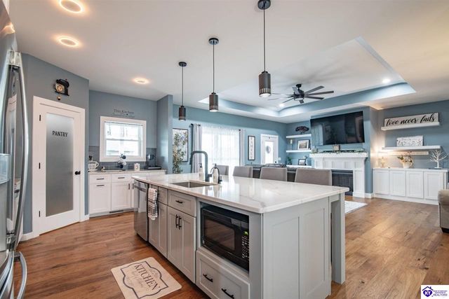 108 Summit Creek Drive, Elizabethtown, KY 42701