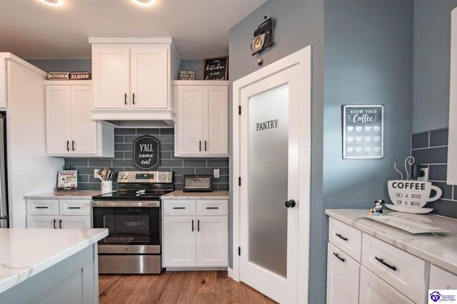 108 Summit Creek Drive, Elizabethtown, KY 42701