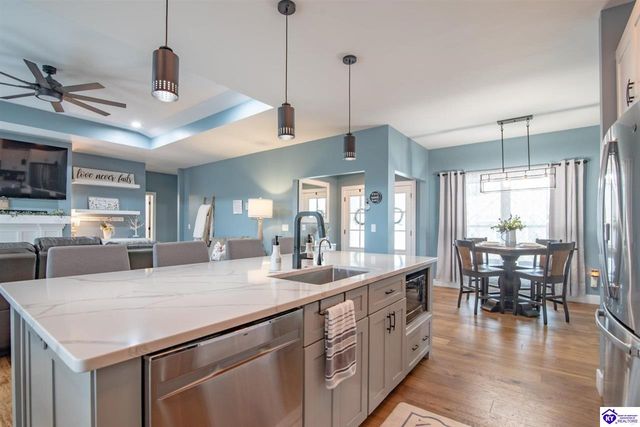 108 Summit Creek Drive, Elizabethtown, KY 42701