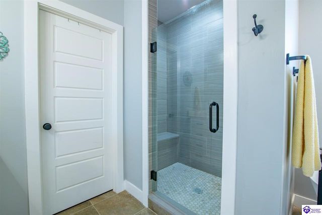 108 Summit Creek Drive, Elizabethtown, KY 42701