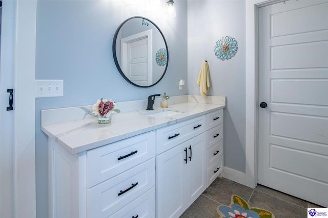 108 Summit Creek Drive, Elizabethtown, KY 42701