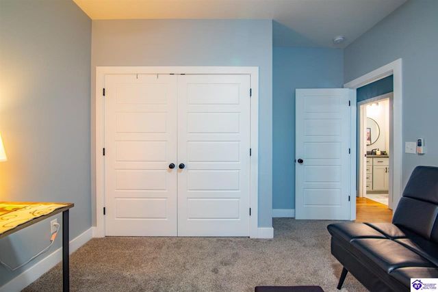 108 Summit Creek Drive, Elizabethtown, KY 42701