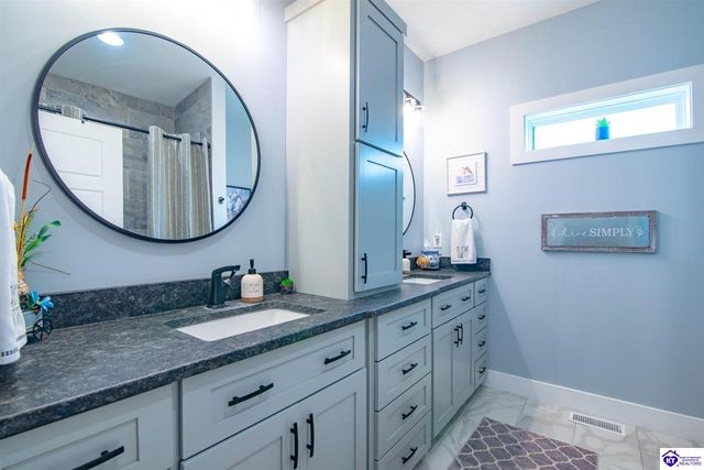 108 Summit Creek Drive, Elizabethtown, KY 42701