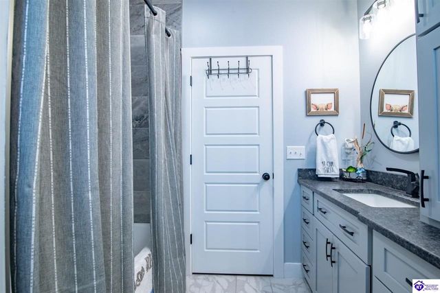108 Summit Creek Drive, Elizabethtown, KY 42701