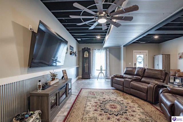 108 Summit Creek Drive, Elizabethtown, KY 42701