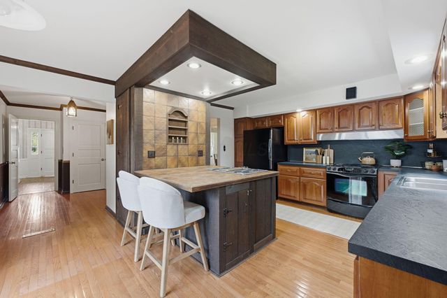 4350 Crown Point Drive, Columbus, OH 43220