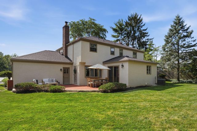 4350 Crown Point Drive, Columbus, OH 43220