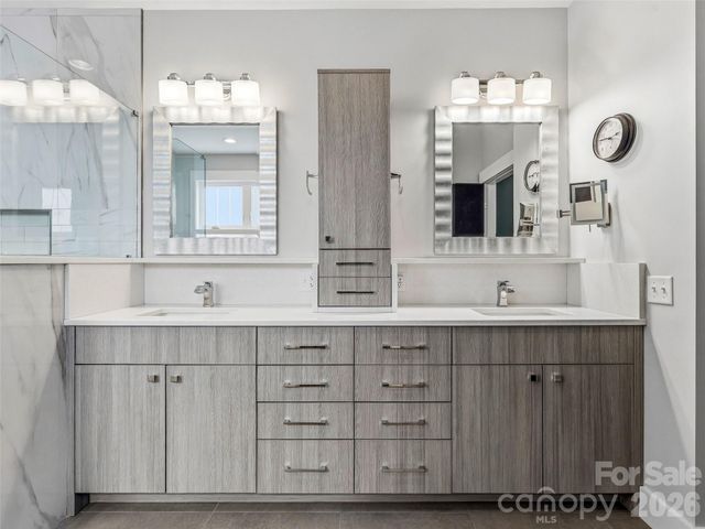 242 Whistlewood Lane, Hendersonville, NC 28739