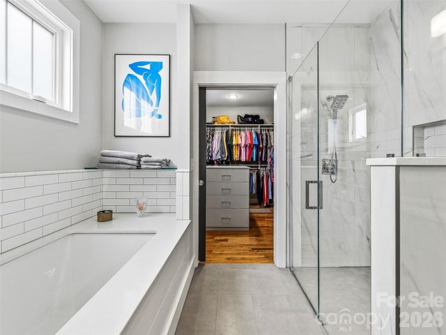 242 Whistlewood Lane, Hendersonville, NC 28739