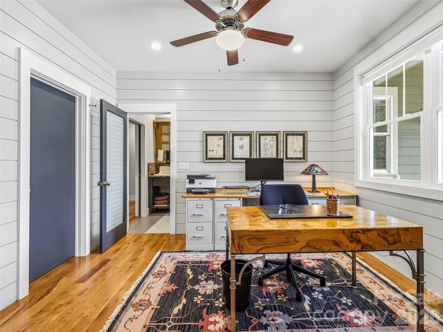 242 Whistlewood Lane, Hendersonville, NC 28739