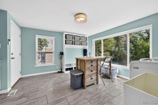 18 Chaminade Drive, St Louis, MO 63141