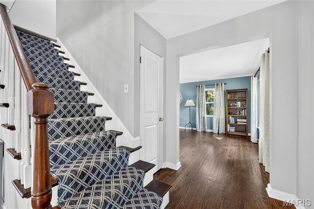 18 Chaminade Drive, St Louis, MO 63141