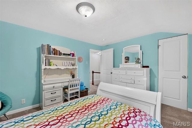 18 Chaminade Drive, St Louis, MO 63141