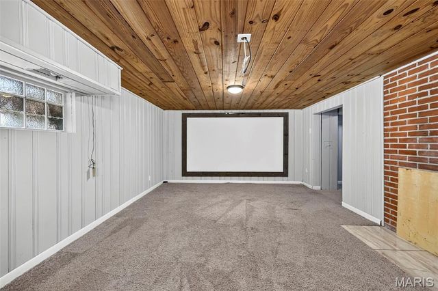 18 Chaminade Drive, St Louis, MO 63141