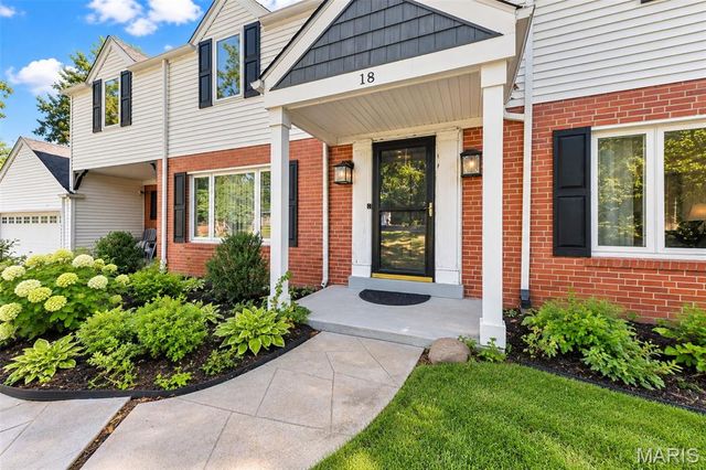 18 Chaminade Drive, St Louis, MO 63141