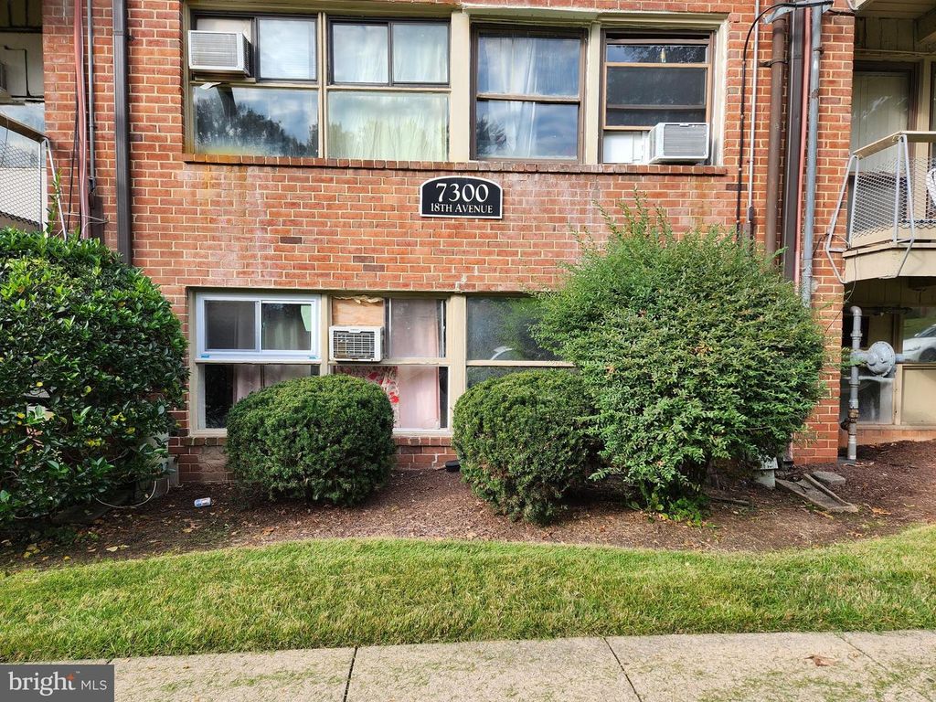 Image 1 of property listing at 7300 18TH AVE #12, Hyattsville, MD 20783
