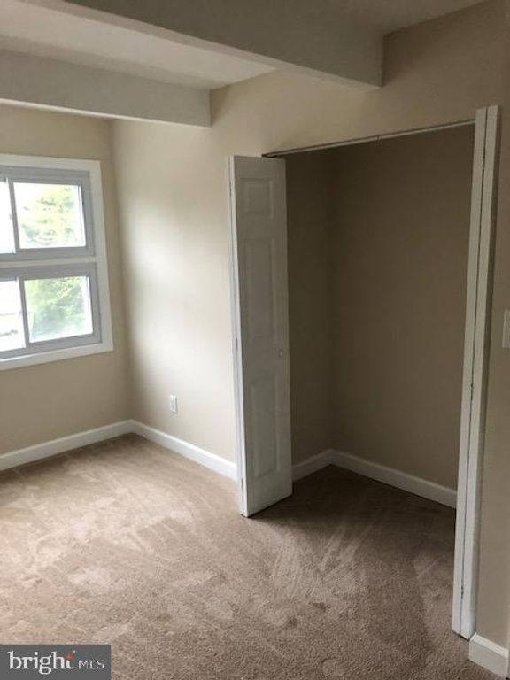 Image 10 of property listing at 7300 18TH AVE #12, Hyattsville, MD 20783