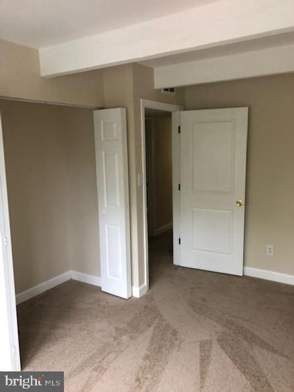 Image 11 of property listing at 7300 18TH AVE #12, Hyattsville, MD 20783