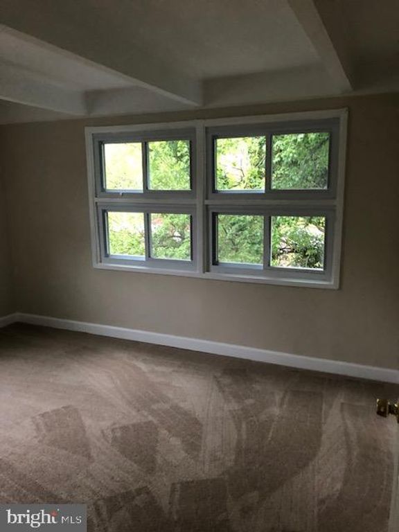 Image 5 of property listing at 7300 18TH AVE #12, Hyattsville, MD 20783