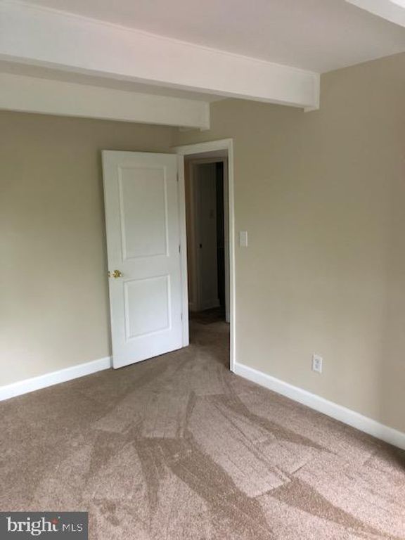 Image 7 of property listing at 7300 18TH AVE #12, Hyattsville, MD 20783